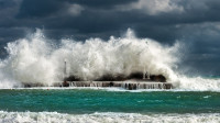 Подводные оптоволоконные кабели предупреждают о цунами